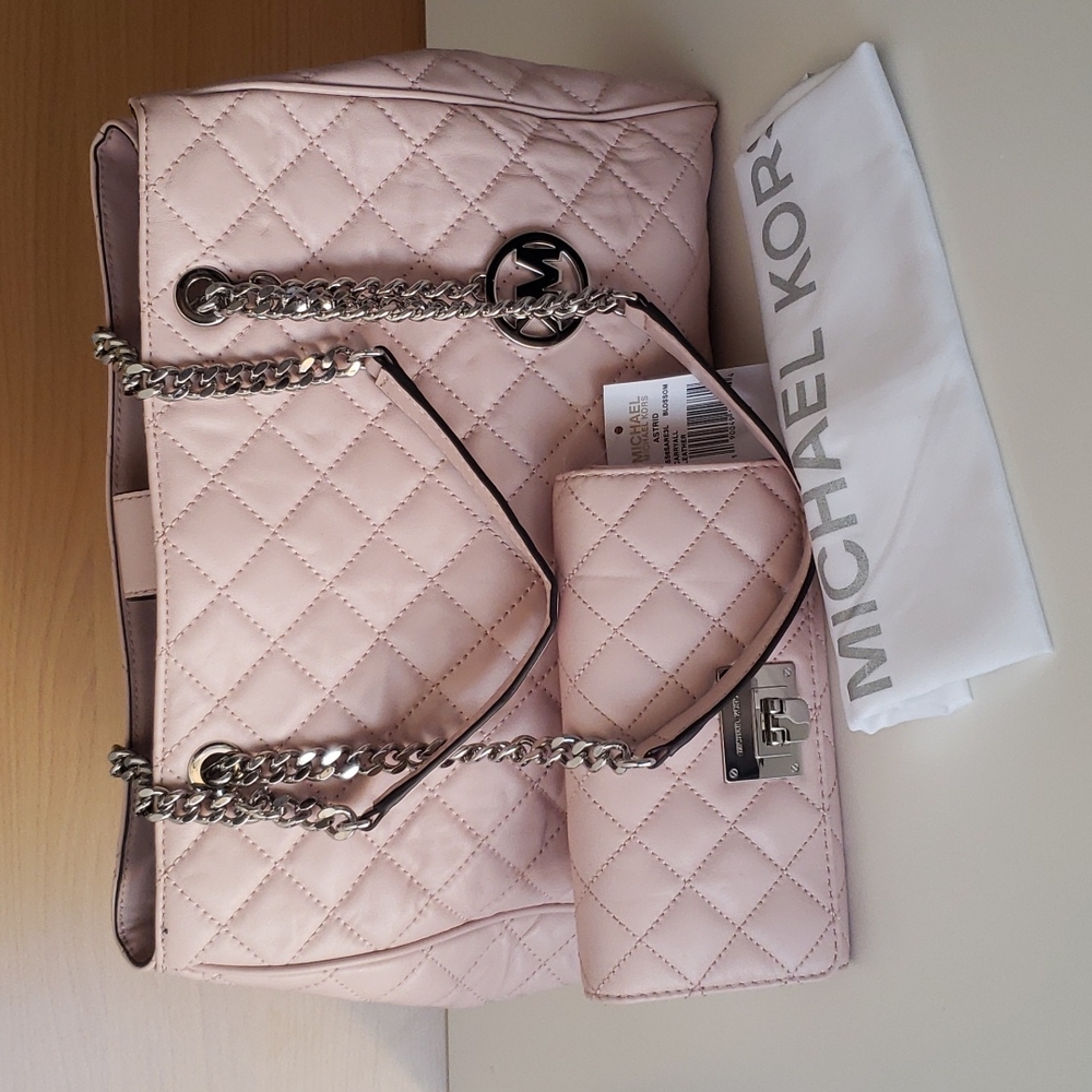 Michael Kors Savannah LG tote bags & Astrid Wallet set